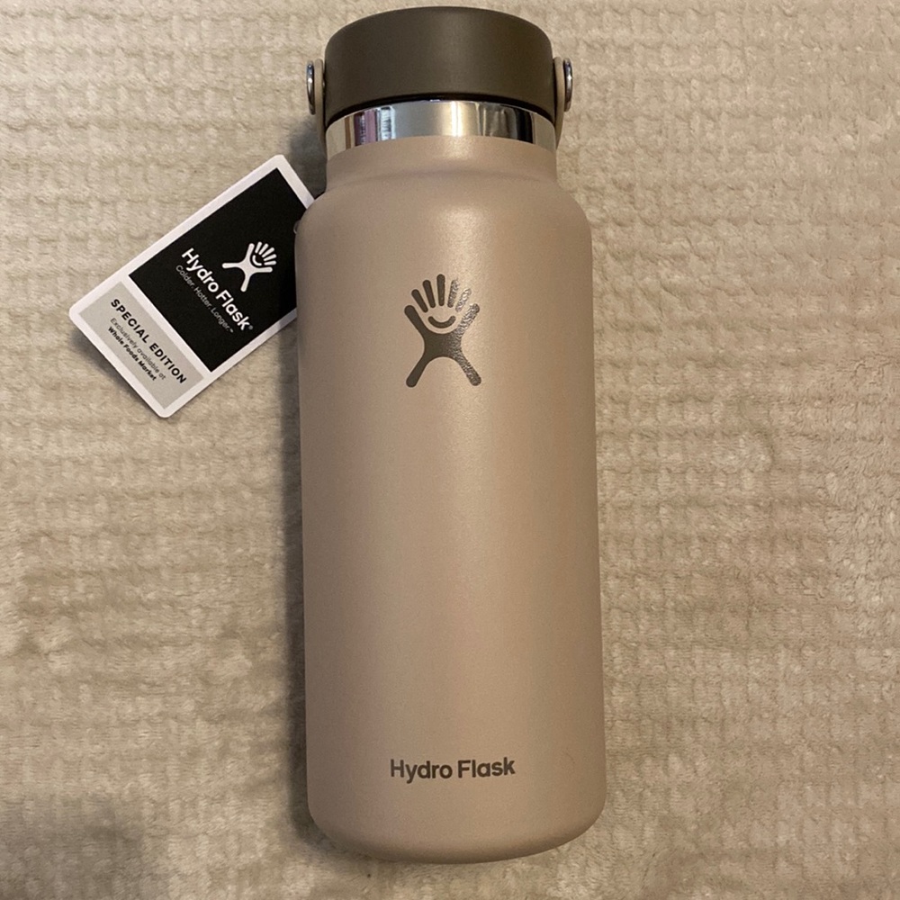Limited Edition Whole Foods Market exclusive Hydroflask in the color Taproot
